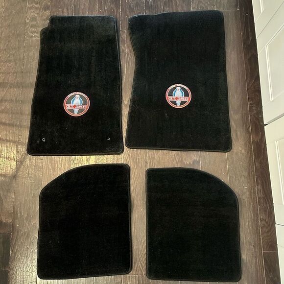 Set Of 4 Ford Mustang SHELBY American GT350 Logo Floor Mats Carpet Black OS - Picture 2 of 7